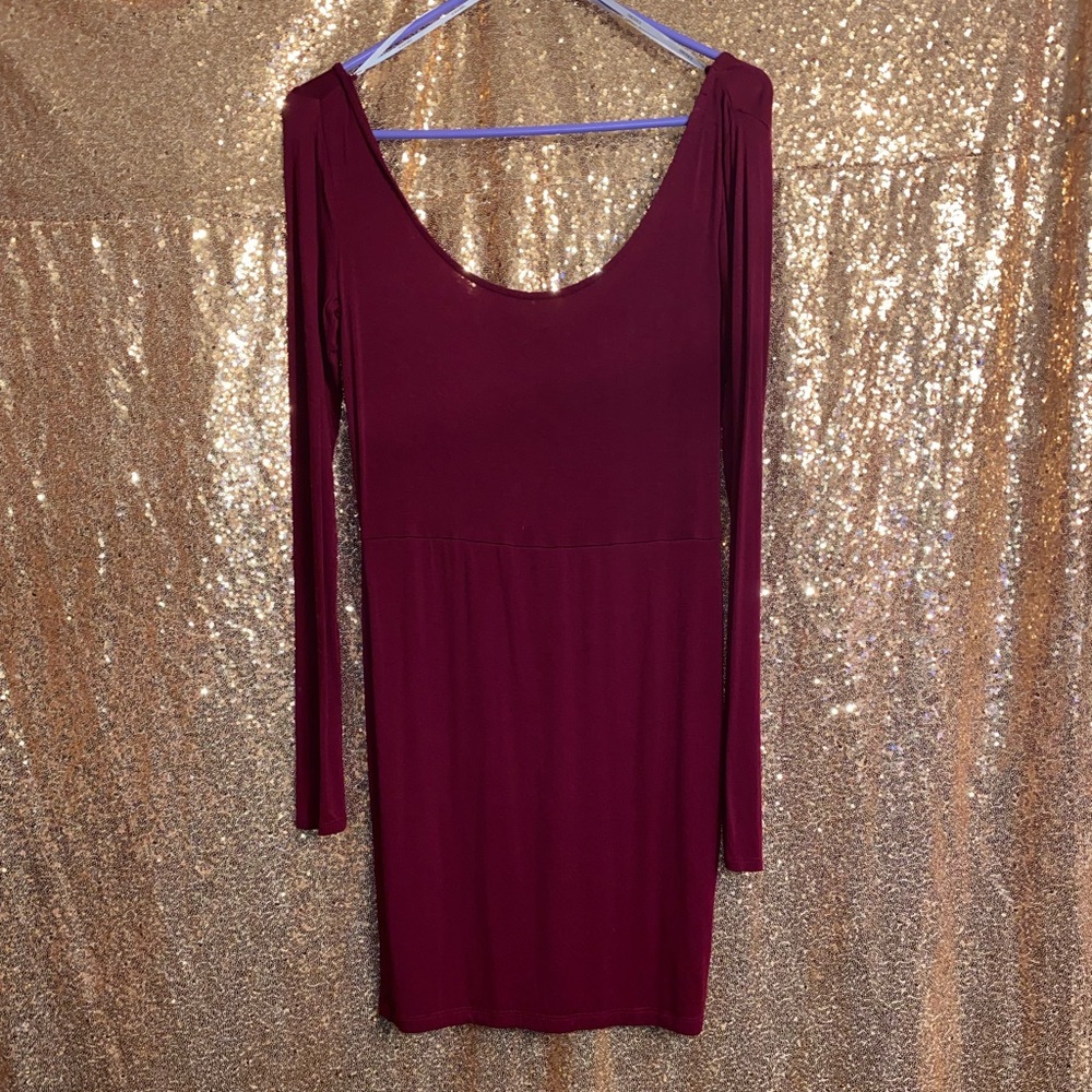burgundy scoop neck dress